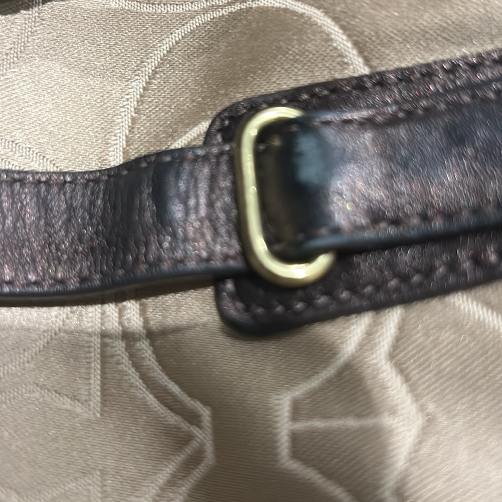 Coach Mia Signature Outline C Carryall Satchel EUC - Picture 10 of 10
